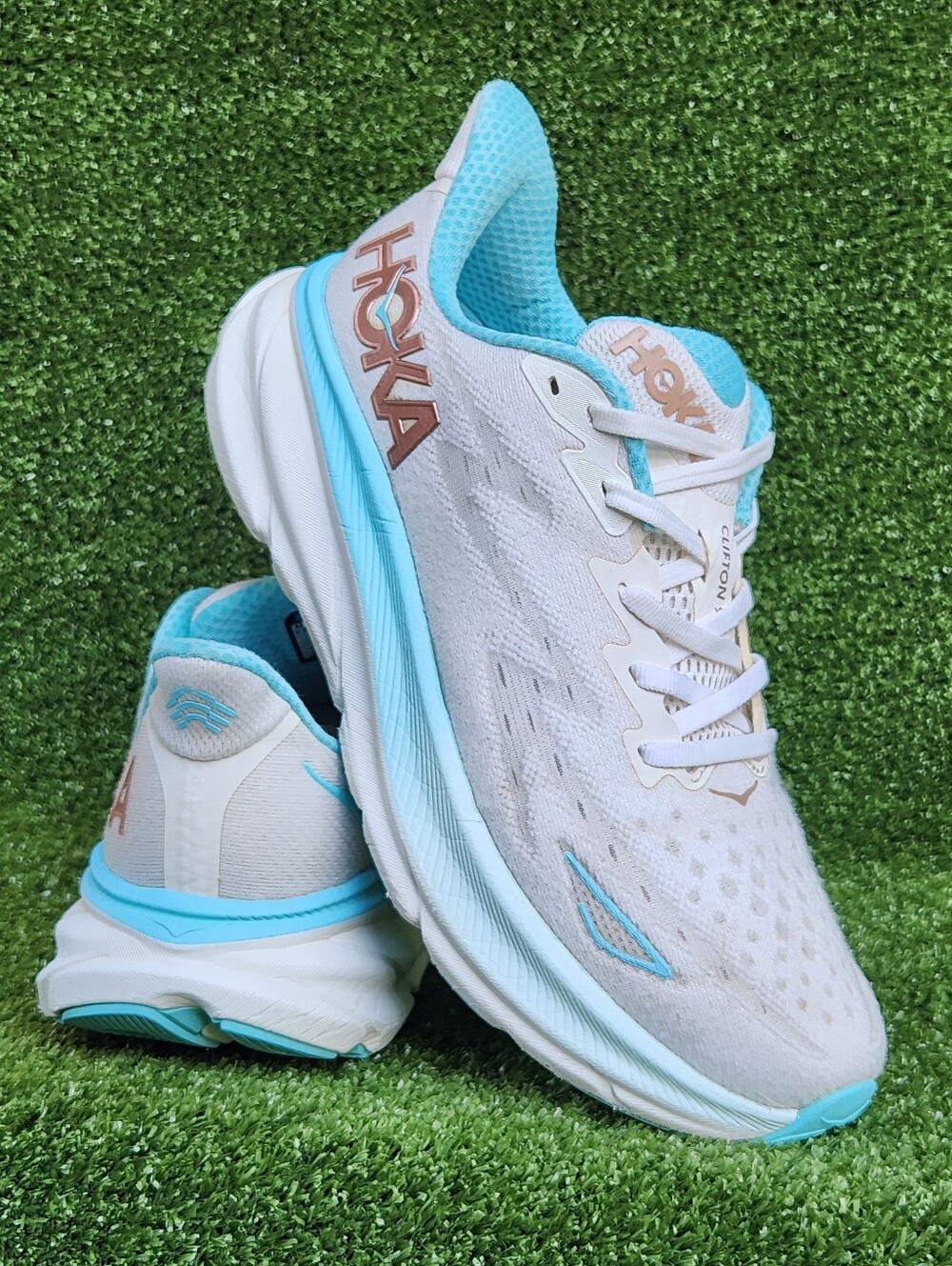 HOKA Clifton 9 Womens Size 9.5 Cream Bone Running/Walking Cushion Sneakers Shoes